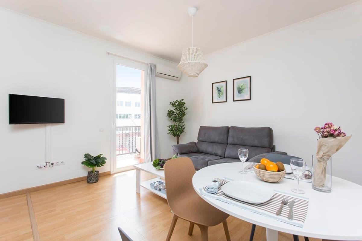 3bd Only For Families In Poblenou Next To The Beach! Barcelone
