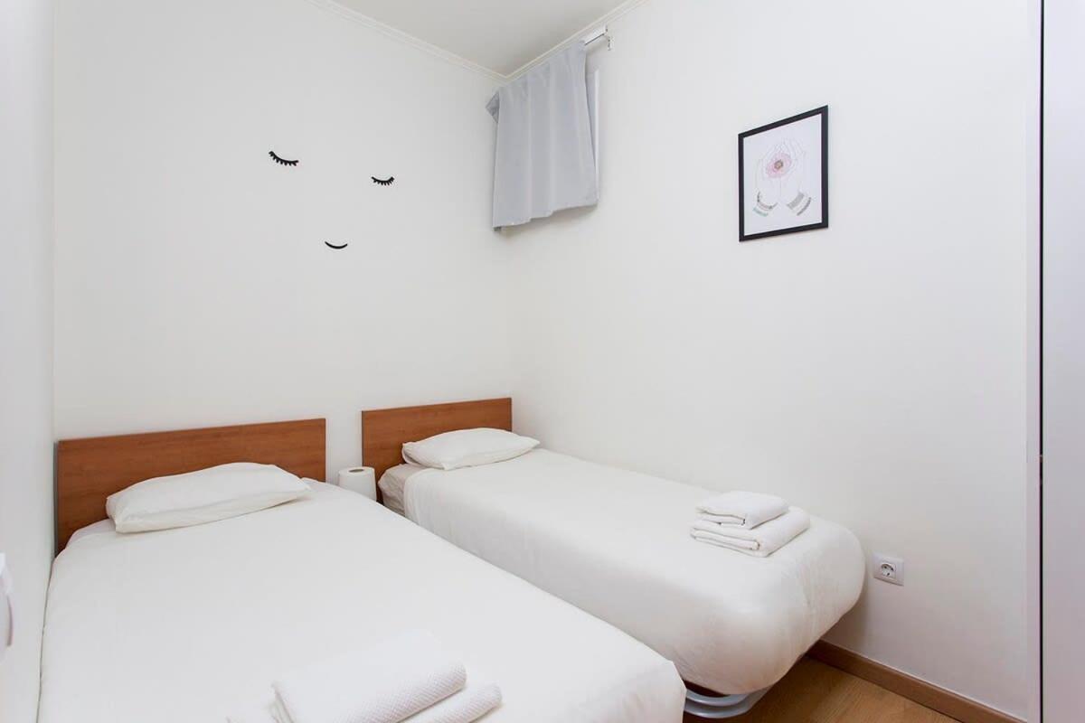 Appartement 3bd Only For Families In Poblenou Next To The Beach!